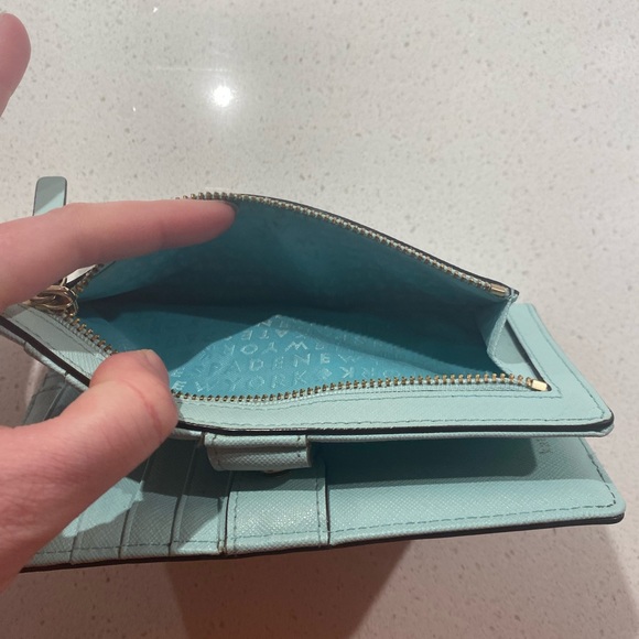 Authentic Kate Spade wallet - Picture 4 of 8